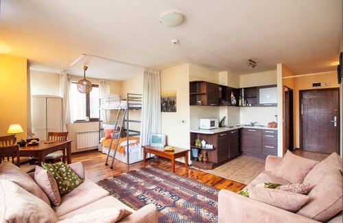 Kvartal Noviya Grad Apartment | apartment 7 - spacious with central heating