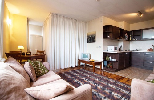 Kvartal Noviya Grad Apartment | apartment 7 - spacious with central heating
