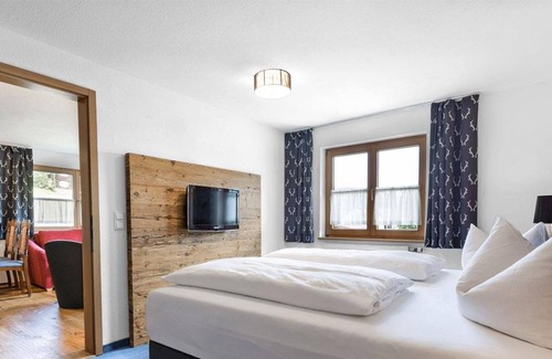 Hirschegg Apartment | Apartment 8 - 40m² / 1 bedroom / 4 person - The Berghof