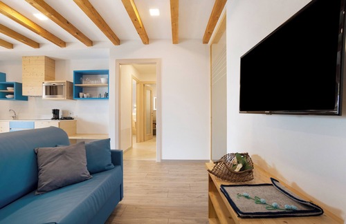 Tremosine Apartment | Apartment 'Agriturismo Hegemone Panorama' with Mountain View, Shared Terrace and Wi-Fi