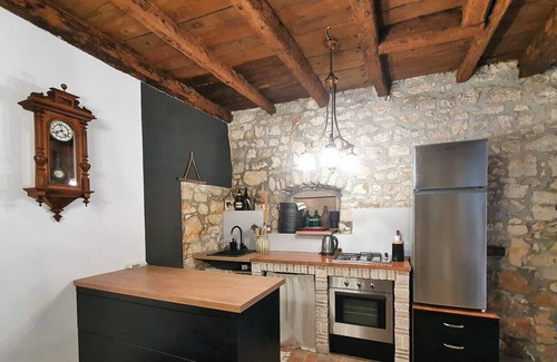 Musalez Apartment | Apartment A4 in charming Istrian stone House for max 4 Persons, country side of Poreč