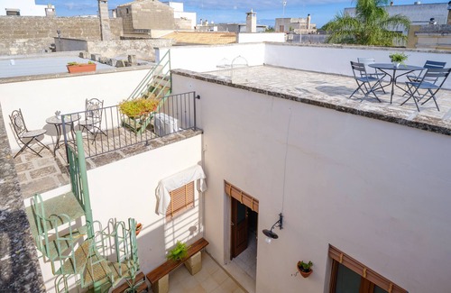 Vernole Apartment | Apartment "Acamya Luxury Apartment" with Terrace & Balcony
