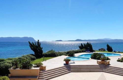 Baia Caddinas Apartment | Apartment Agrifoglio by Interhome