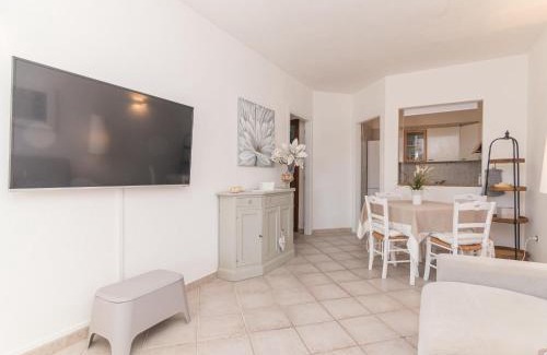Baia Caddinas Apartment | Apartment Agrifoglio by Interhome
