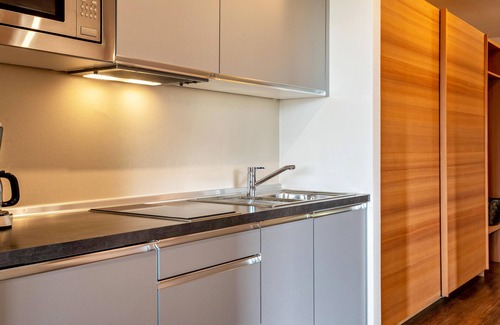 Lagundo Apartment | Apartment 'Alagundis Argentum Par' with Mountain View, Shared Pool and Wi-Fi