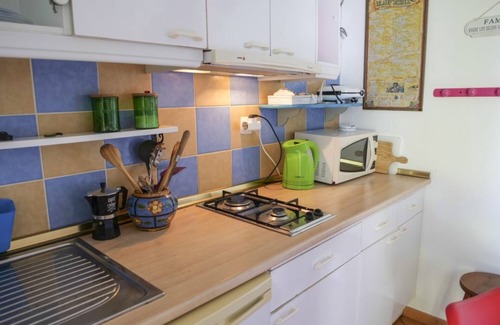 Silves Apartment | Apartment "Algarve Family Friendly Cottage" with Shared Pool & Wi-Fi
