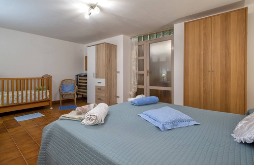 Alghero Apartment | Apartment 'Alghero Guest House' with Shared Pool, Shared Terrace and Wi-Fi