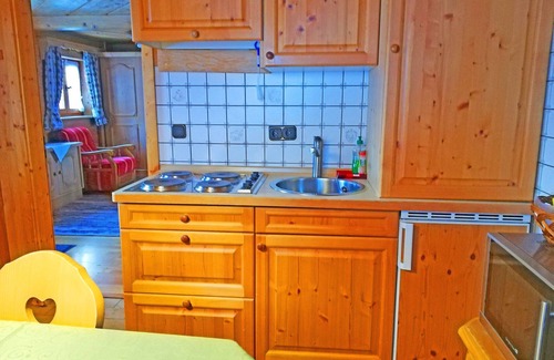 Ruhpolding Cabin | Apartment Almbrünnerl 30 sqm, 1 bedroom, 1 living room/bedroom, kitchen, max. 2 p.