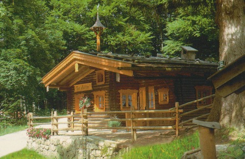 Ruhpolding Cabin | Apartment Almbrünnerl 30 sqm, 1 bedroom, 1 living room/bedroom, kitchen, max. 2 p.