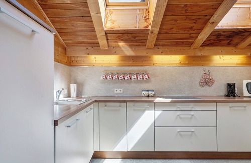 Molten Apartment | Apartment 'Alpenstern' with Mountain View, Shared Garden and Wi-Fi