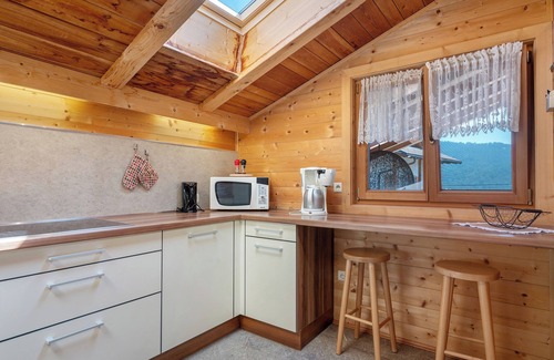 Molten Apartment | Apartment 'Alpenstern' with Mountain View, Shared Garden and Wi-Fi