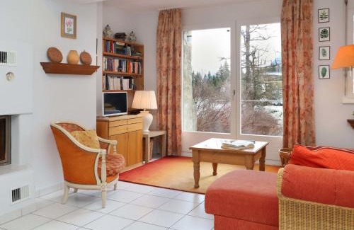 Champex-Lac Apartment | Apartment Alpes et Lac 2 by Interhome