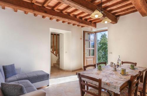 Villa Collemandina Apartment | Apartment Altana - CNG176 by Interhome