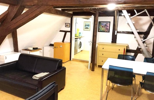 Satteldorf Apartment | Apartment 'Alte Schmiede Ellrichshausen' with Wi-Fi