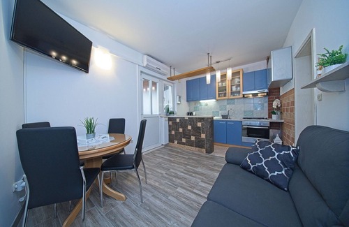 Splitska Apartment | Apartment Alva - Two Bedroom Apartment with Terrace