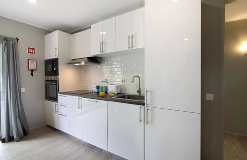 Montes de Alvor Apartment | Apartment 'Alvor Quinta Nova' close to the Sea with Shared Pool & Wi-Fi