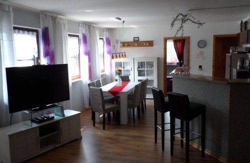 Lauenstein Apartment | Apartment 'Am Schloss Lauenstein' with Private Terrace, Balcony and Wi-Fi