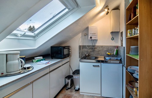 Wilhelmsdorf Apartment | Apartment "Am Storchennest" with Balcony & Wi-Fi