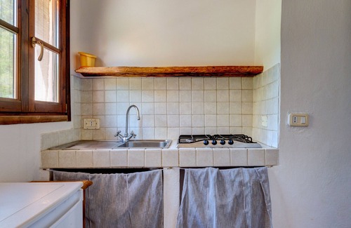 Cavo Apartment | Apartment 'Amandolo - Arco' with Sea View, Wi-Fi and Air Conditioning