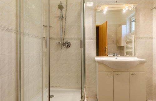 Balatonoszod Apartment | Apartment Amelia by Interhome