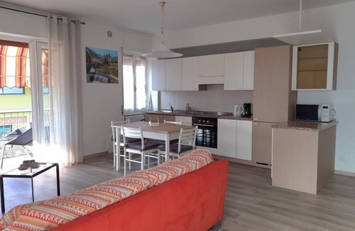 Brenzone sul Garda Apartment | Apartment 'Appartamento Marilu' with Lake View, Wi-Fi and Air Conditioning