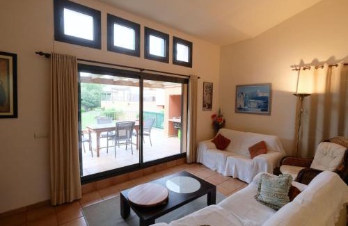 Bonmont Terres Noves Apartment | Apartment Apartamento Bonmont by Interhome