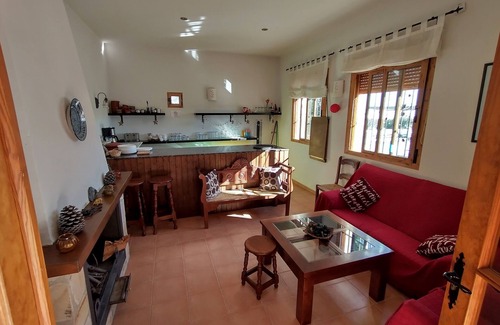 Velez Rubio Apartment | Apartment 'Apartamento Roble' with Mountain View, Wi-Fi and Air Conditioning