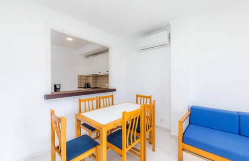 Canyamel Apartment | Apartment 'Apartament Massanet Bc' with Balcony, Wi-Fi and Air Conditioning