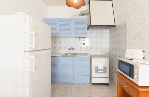 Porto Covo Apartment | Apartment 'Apartamento G' with Sea View, Shared Pool and Wi-Fi