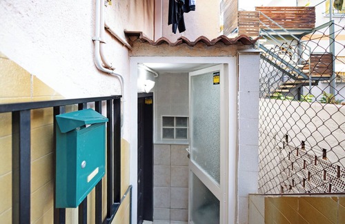 Montgat Apartment | Apartment 'Apartamento Luna' with Wi-Fi and Air Conditioning