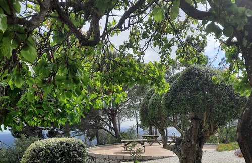 Barracao Apartment | Apartment "Apartamento - Casa Limoeiro" with Mountain View, Shared Pool & Wi-Fi