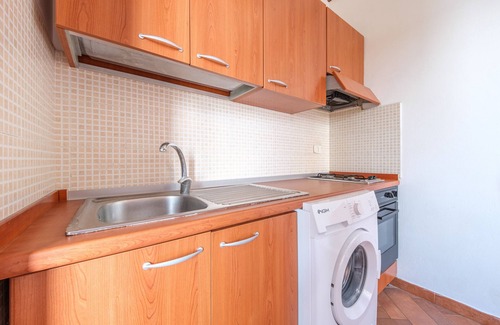 Mazzeo Apartment | Apartment 'Appartamento Ginestra' with Sea View, Wi-Fi and Air Conditioning