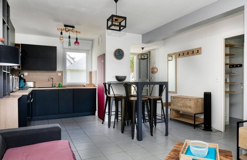 Le Croisic Apartment | Apartment 'Appartement Croisic' with Private Terrace, Private Garden and Wi-Fi