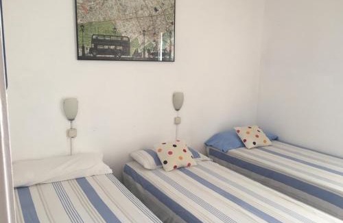 El Congres i els Indians Apartment | Apartment Aptucat