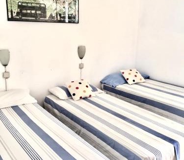 El Congres i els Indians Apartment | Apartment Aptucat