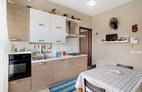 Salerno Apartment | Apartment 'Ariel' with Balcony and Wi-Fi