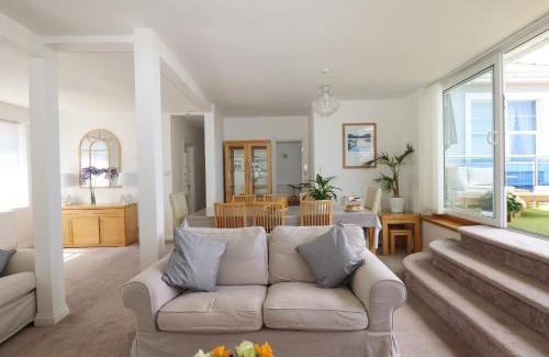 Babbacombe Apartment | Apartment at Morningside Hotel