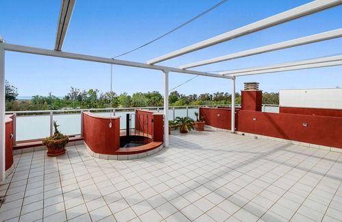 L'Eucaliptus Apartment | Apartment "Ático Eucaliptus" with Sea View, Terraces & Wi-Fi