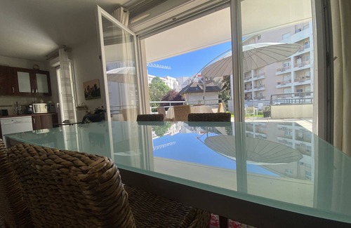 Annemasse Apartment | Apartment "Au Clos Celestin" with Private Garden & Wi-Fi