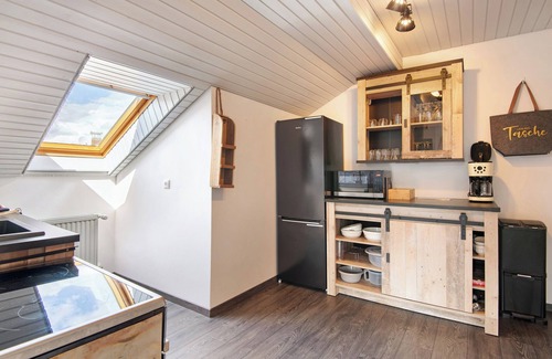 Roding Apartment | Apartment 'Auenwald' with Balcony and Wi-Fi