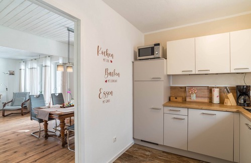 Lauf Apartment | Apartment 'Auernig' with Mountain View, Private Terrace and Wi-Fi