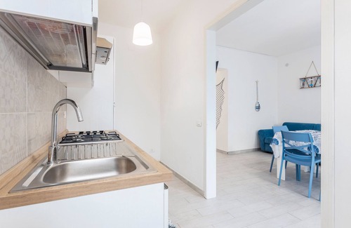 Isola delle Femmine Apartment | Apartment 'Blue Island' with Mountain View, Wi-Fi and Air Conditioning