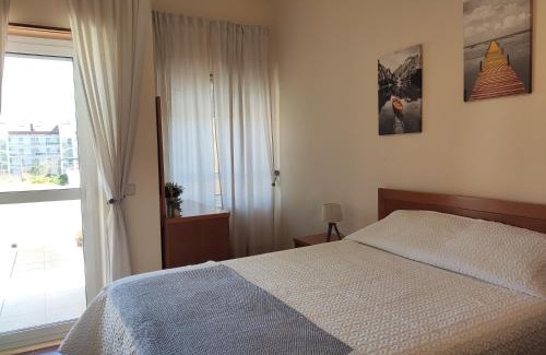 Sao Martinho do Porto Apartment | Apartment by the beach! With large balcony!