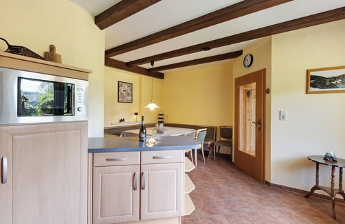 Usseln Apartment | Apartment 'B - Suite' with Private Terrace and Wi-Fi