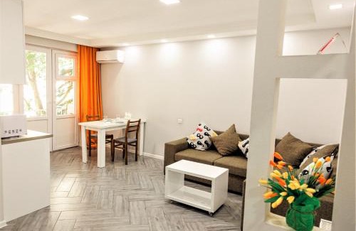 Saburtalo Apartment | Apartment "B" with a separate bedroom