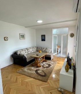 Pluzine Apartment | Apartment BAMBA