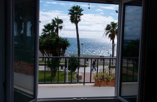 Caleta de Velez Apartment | Apartment 'Beach Panorama Caleta' Waterfront and Air Conditioning