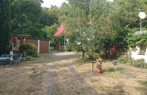 Liepe Apartment | Apartment 'Behling 4' with Shared Garden and Wi-Fi