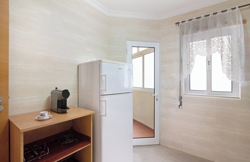 Vila Real Santo Antonio Apartment | Apartment "Beija Flor" with Private Balcony, Wi-Fi & A/C