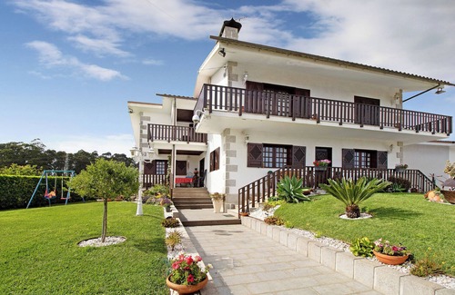 Fonte Boa Apartment | Apartment 'Bellaë Holiday - California' with Shared Terrace, Shared Garden and Wi-Fi
